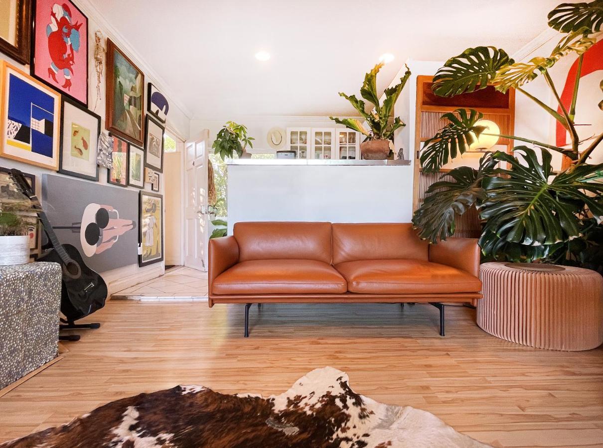 ホテルHollywood Hills 1940S Mansion ロサンゼルス エクステリア 写真